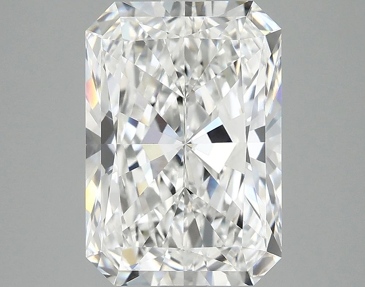 4.09 Carat Radiant Shaped Ideal Cut VVS2 IGI Certified Lab Grown Diamond