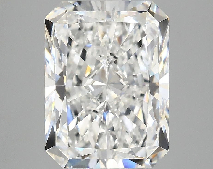4.01 Carat Radiant Shaped Excellent Cut VS1 IGI Certified Lab Grown Diamond