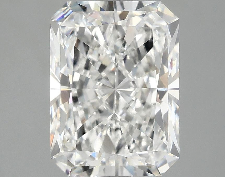 3.1 Carat Radiant Shaped Excellent Cut VVS2 IGI Certified Lab Grown Diamond