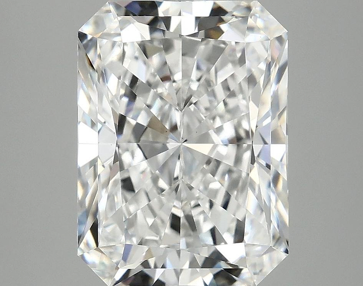 4.08 Carat Radiant Shaped Excellent Cut VS1 IGI Certified Lab Grown Diamond