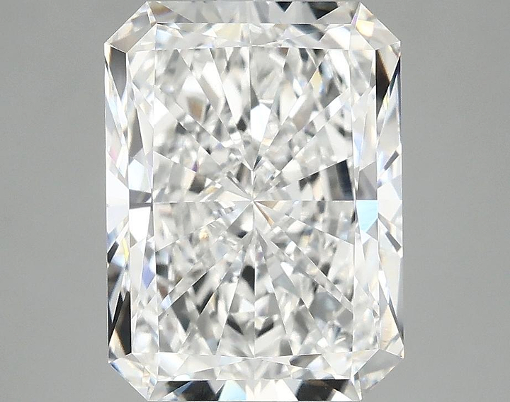 4.01 Carat Radiant Shaped Excellent Cut VVS2 IGI Certified Lab Grown Diamond