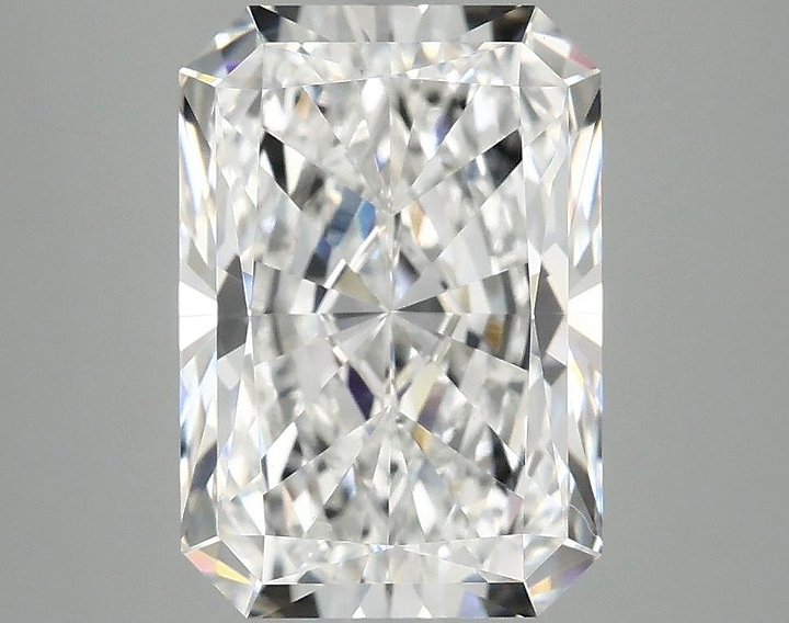 4.05 Carat Radiant Shaped Ideal Cut VVS2 IGI Certified Lab Grown Diamond