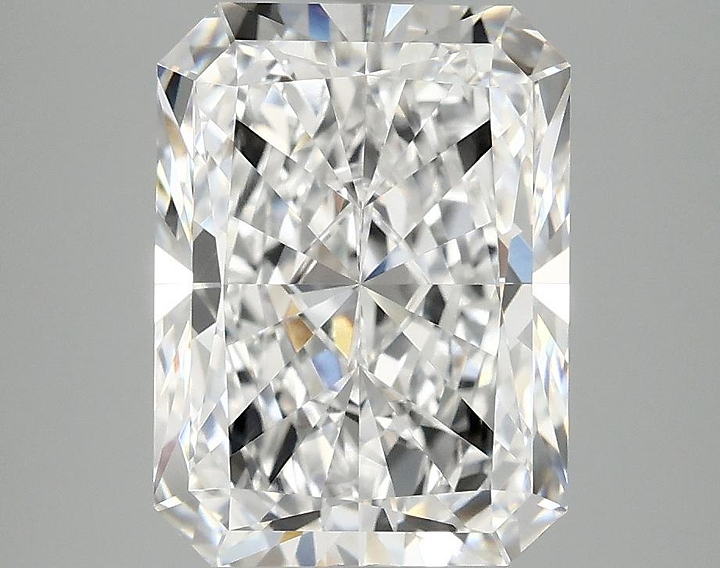 3.92 Carat Radiant Shaped Excellent Cut VVS2 IGI Certified Lab Grown Diamond