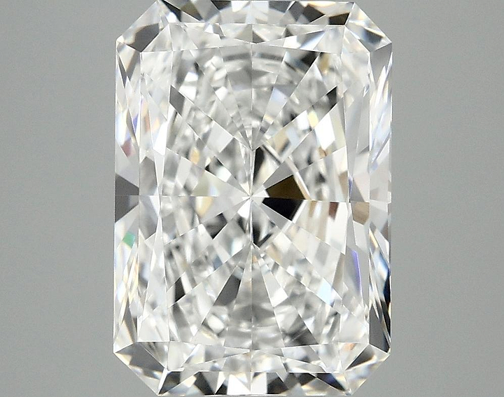 4.01 Carat Radiant Shaped Ideal Cut VVS2 IGI Certified Lab Grown Diamond