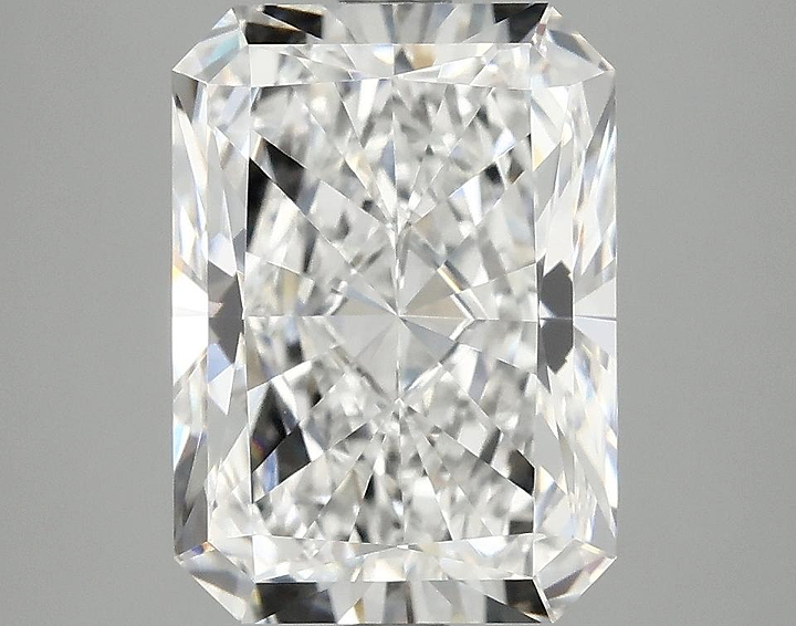 4.35 Carat Radiant Shaped Ideal Cut VVS2 IGI Certified Lab Grown Diamond