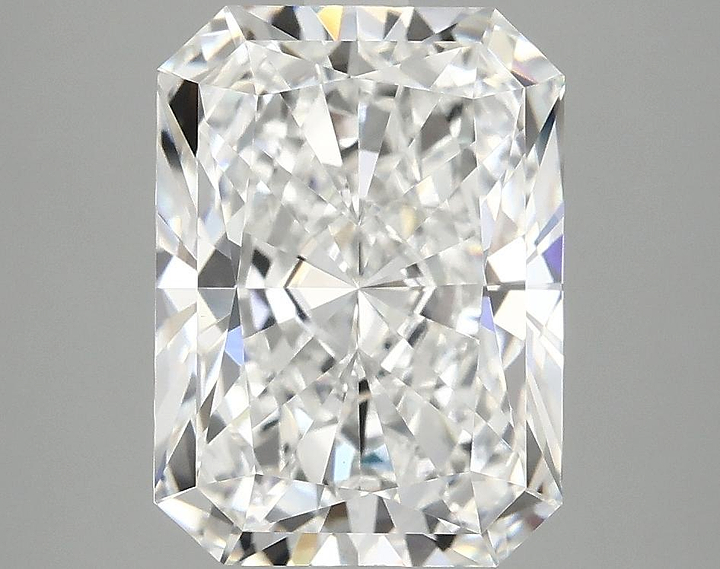 4.04 Carat Radiant Shaped Excellent Cut VVS2 IGI Certified Lab Grown Diamond
