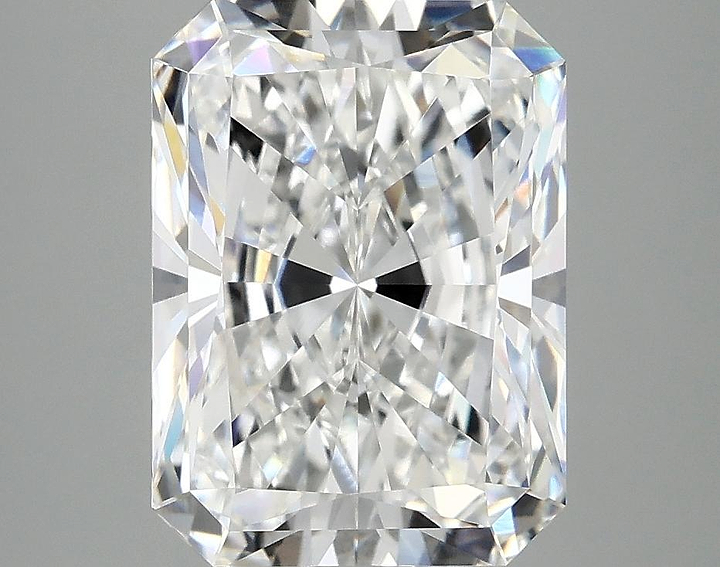 4.1 Carat Radiant Shaped Excellent Cut VVS2 IGI Certified Lab Grown Diamond