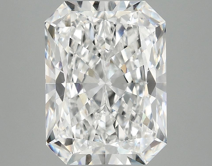 4.1 Carat Radiant Shaped Excellent Cut VVS2 IGI Certified Lab Grown Diamond