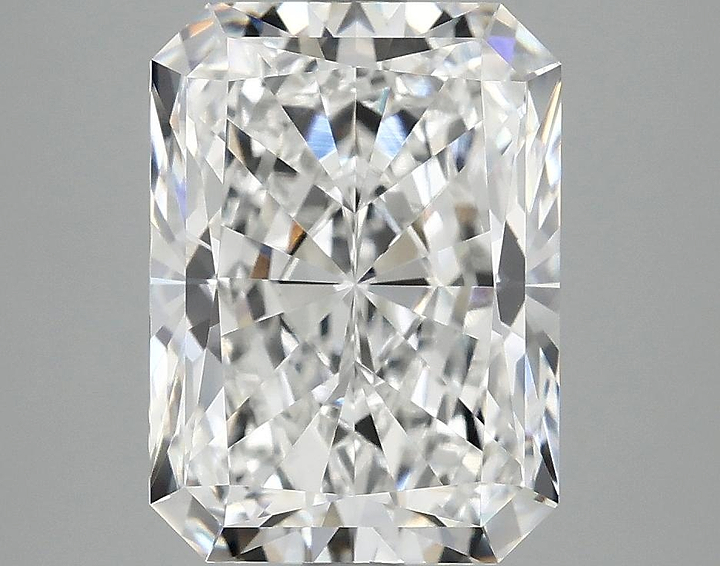 4.08 Carat Radiant Shaped Excellent Cut VS1 IGI Certified Lab Grown Diamond