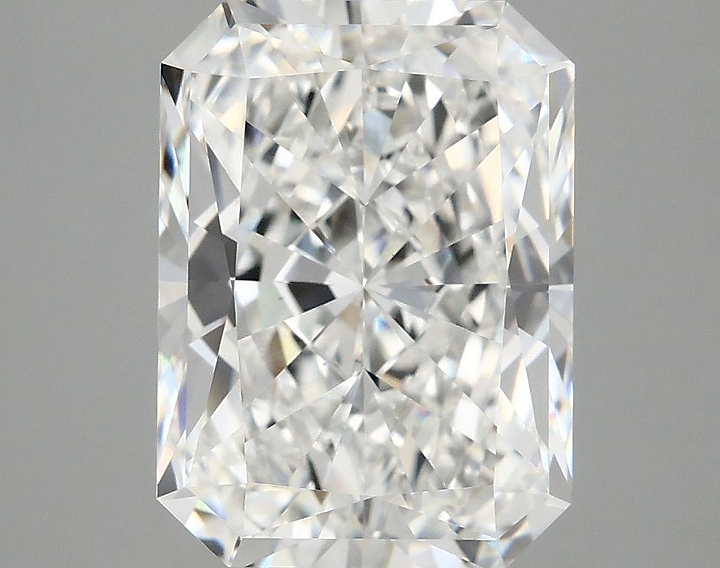 4.07 Carat Radiant Shaped Excellent Cut VVS2 IGI Certified Lab Grown Diamond