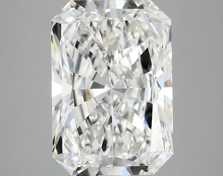 3.8 Carat Radiant Shaped Ideal Cut VVS2 IGI Certified Lab Grown Diamond