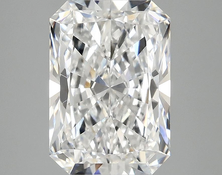 3.08 Carat Radiant Shaped Ideal Cut VVS2 IGI Certified Lab Grown Diamond