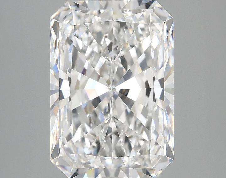 4.19 Carat Radiant Shaped Ideal Cut VVS2 IGI Certified Lab Grown Diamond