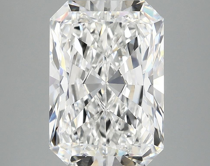3.95 Carat Radiant Shaped Ideal Cut VVS2 IGI Certified Lab Grown Diamond
