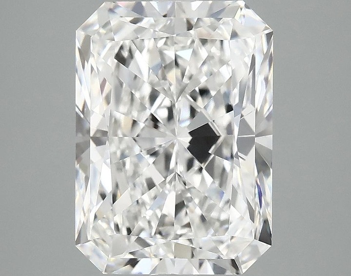 4.19 Carat Radiant Shaped Excellent Cut VVS2 IGI Certified Lab Grown Diamond