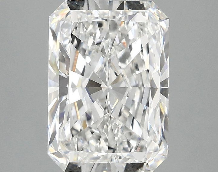 3.02 Carat Radiant Shaped Ideal Cut VVS2 IGI Certified Lab Grown Diamond