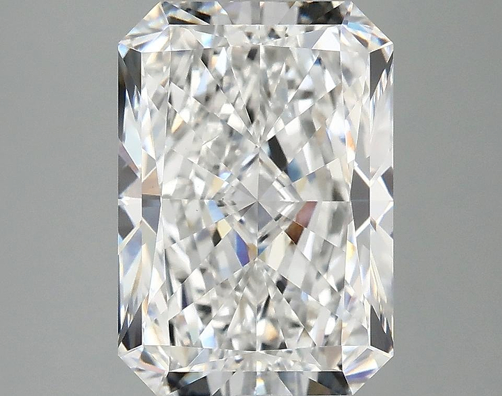 4.01 Carat Radiant Shaped Ideal Cut VS2 IGI Certified Lab Grown Diamond