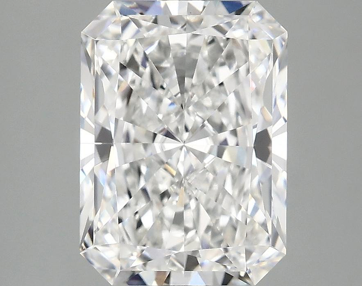 3.1 Carat Radiant Shaped Excellent Cut VVS2 IGI Certified Lab Grown Diamond