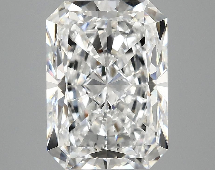 3.79 Carat Radiant Shaped Ideal Cut VVS2 IGI Certified Lab Grown Diamond