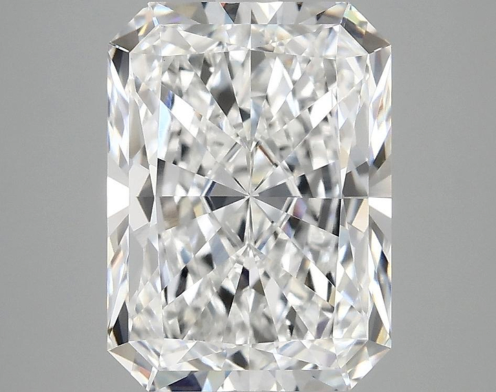 4.05 Carat Radiant Shaped Excellent Cut VVS2 IGI Certified Lab Grown Diamond