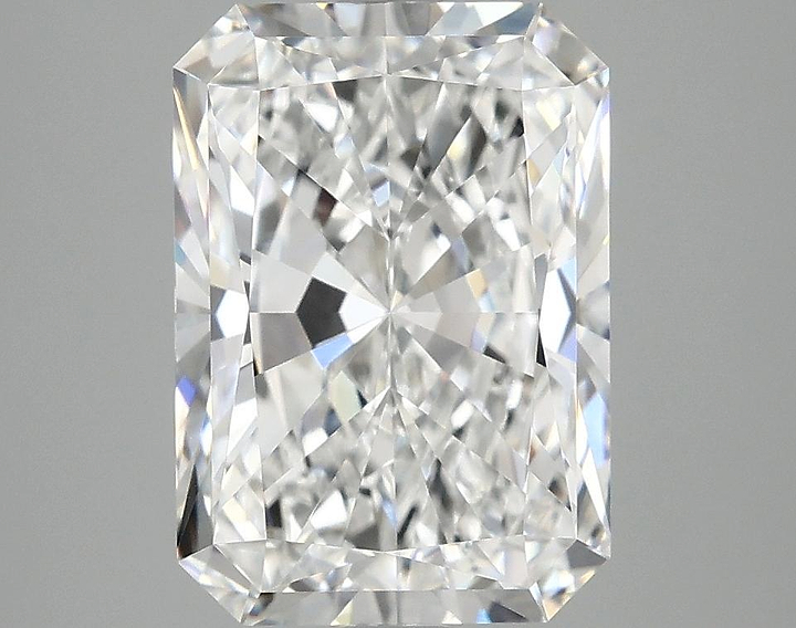 3.97 Carat Radiant Shaped Ideal Cut VVS2 IGI Certified Lab Grown Diamond