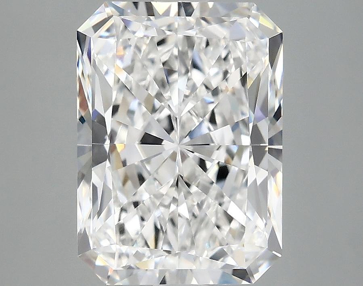 3.46 Carat Radiant Shaped Excellent Cut VVS2 IGI Certified Lab Grown Diamond