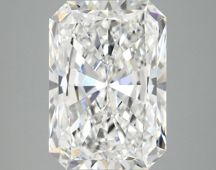 4.99 Carat Radiant Shaped Ideal Cut VVS2 IGI Certified Lab Grown Diamond