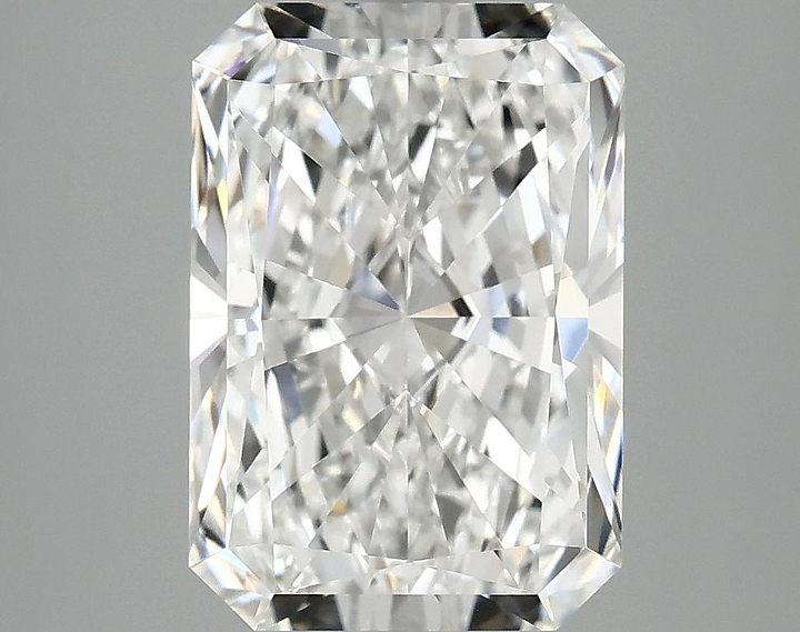 3.89 Carat Radiant Shaped Ideal Cut VS2 IGI Certified Lab Grown Diamond