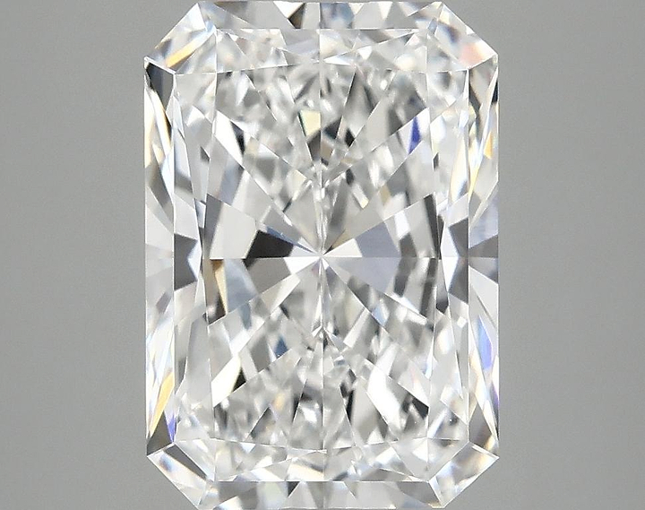 4.07 Carat Radiant Shaped Ideal Cut VVS2 IGI Certified Lab Grown Diamond