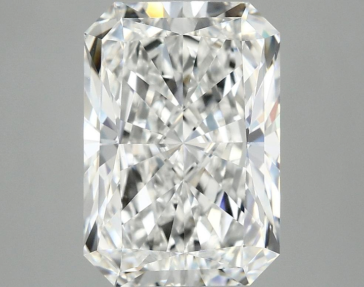 4.03 Carat Radiant Shaped Ideal Cut VVS2 IGI Certified Lab Grown Diamond