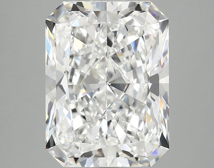 3.76 Carat Radiant Shaped Excellent Cut VS1 IGI Certified Lab Grown Diamond