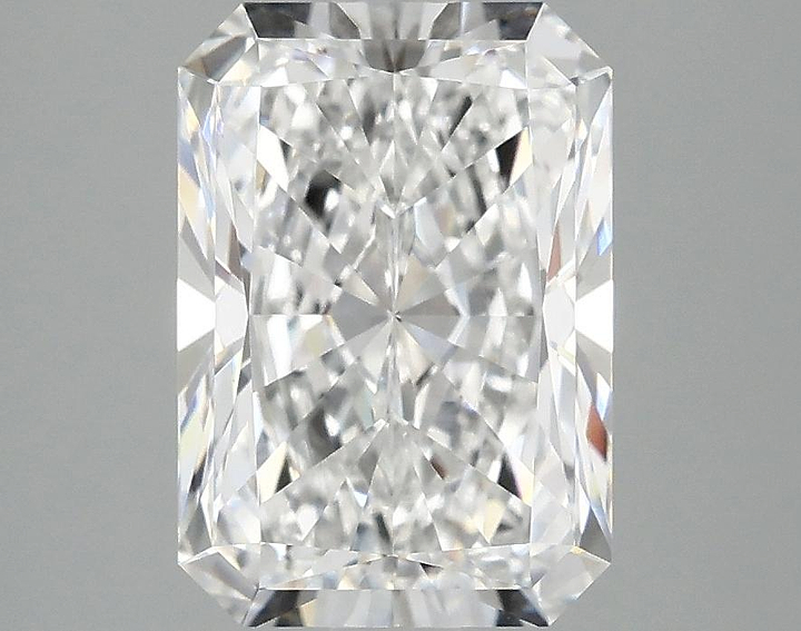 3.06 Carat Radiant Shaped Ideal Cut VVS2 IGI Certified Lab Grown Diamond