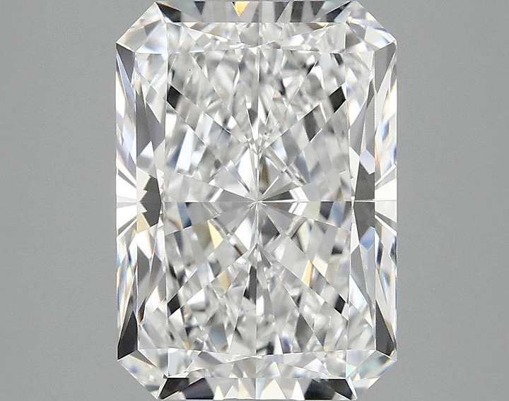 3.07 Carat Radiant Shaped Ideal Cut VVS2 IGI Certified Lab Grown Diamond