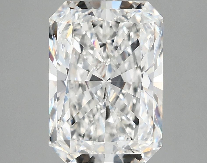 4.09 Carat Radiant Shaped Ideal Cut VVS2 IGI Certified Lab Grown Diamond