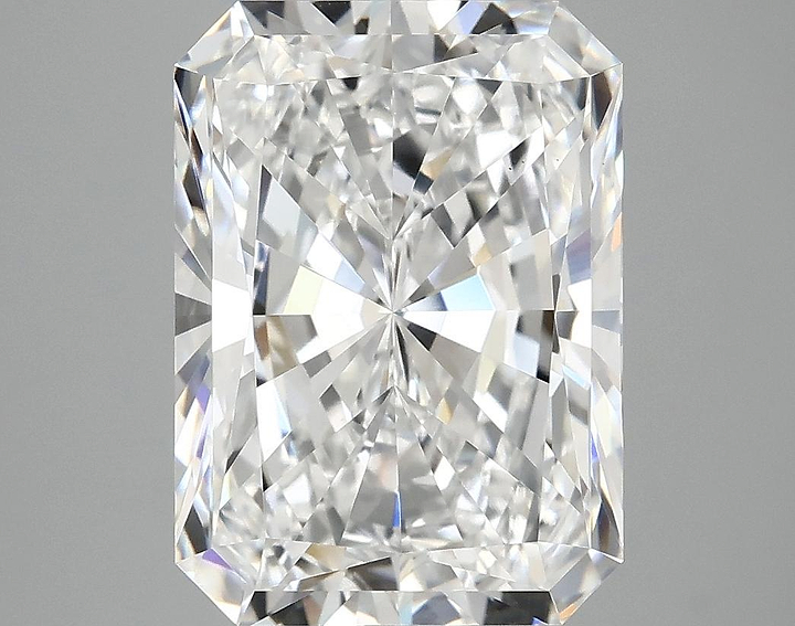4.94 Carat Radiant Shaped Ideal Cut VS1 IGI Certified Lab Grown Diamond