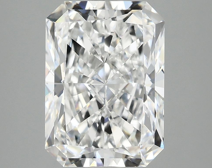 4.12 Carat Radiant Shaped Excellent Cut VVS2 IGI Certified Lab Grown Diamond