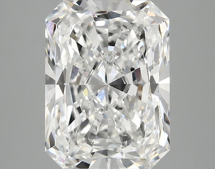 3.07 Carat Radiant Shaped Excellent Cut VS2 IGI Certified Lab Grown Diamond