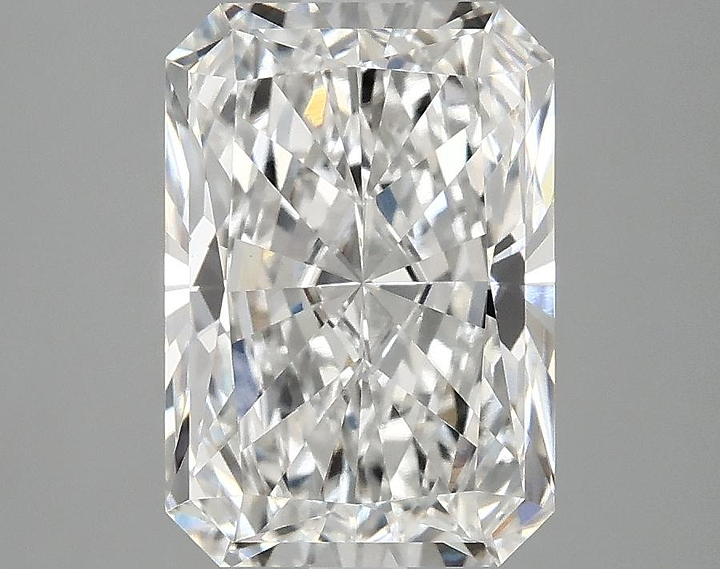 2.99 Carat Radiant Shaped Ideal Cut VVS2 IGI Certified Lab Grown Diamond