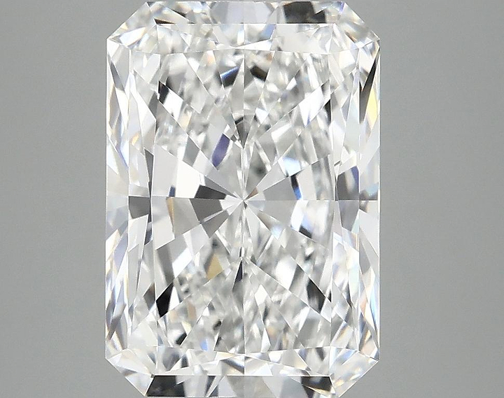 4.01 Carat Radiant Shaped Ideal Cut VVS2 IGI Certified Lab Grown Diamond
