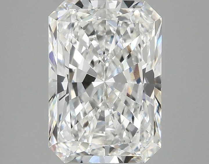 3.05 Carat Radiant Shaped Ideal Cut SI1 IGI Certified Lab Grown Diamond