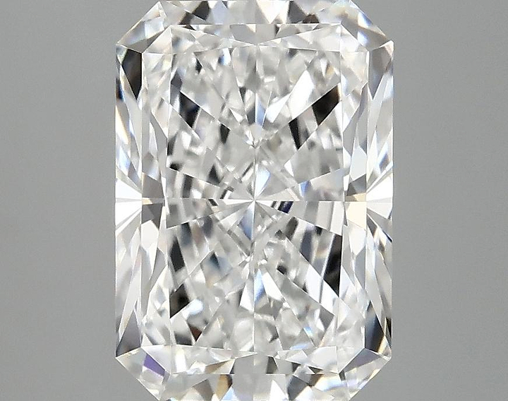 3.09 Carat Radiant Shaped Ideal Cut VVS2 IGI Certified Lab Grown Diamond