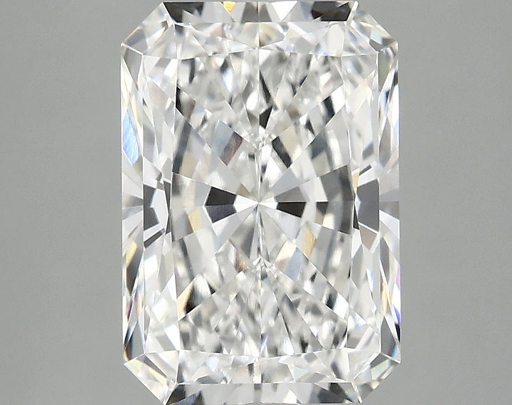 3.09 Carat Radiant Shaped Ideal Cut VVS2 IGI Certified Lab Grown Diamond