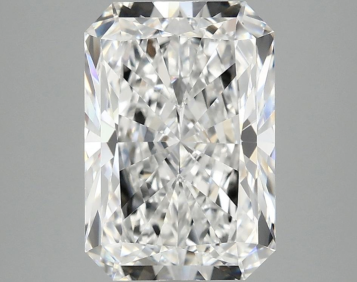 3.82 Carat Radiant Shaped Ideal Cut VVS2 IGI Certified Lab Grown Diamond