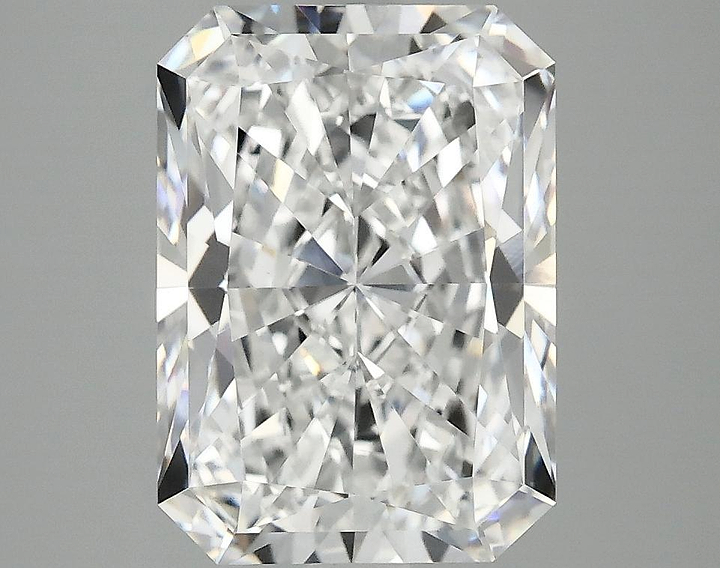 4.09 Carat Radiant Shaped Ideal Cut VVS2 IGI Certified Lab Grown Diamond