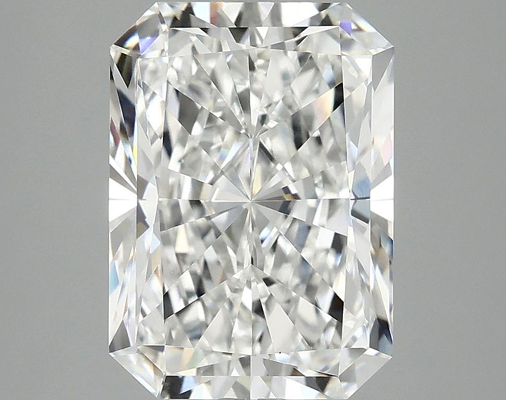 4.05 Carat Radiant Shaped Ideal Cut VVS2 IGI Certified Lab Grown Diamond