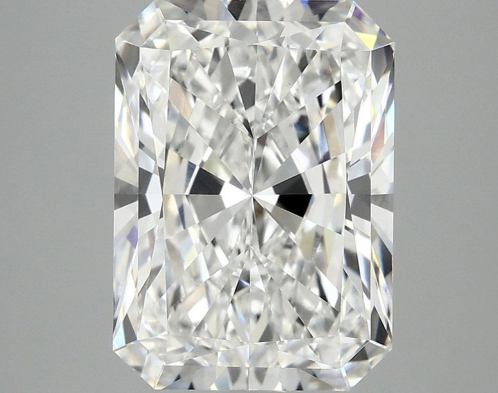 4.17 Carat Radiant Shaped Ideal Cut VVS2 IGI Certified Lab Grown Diamond