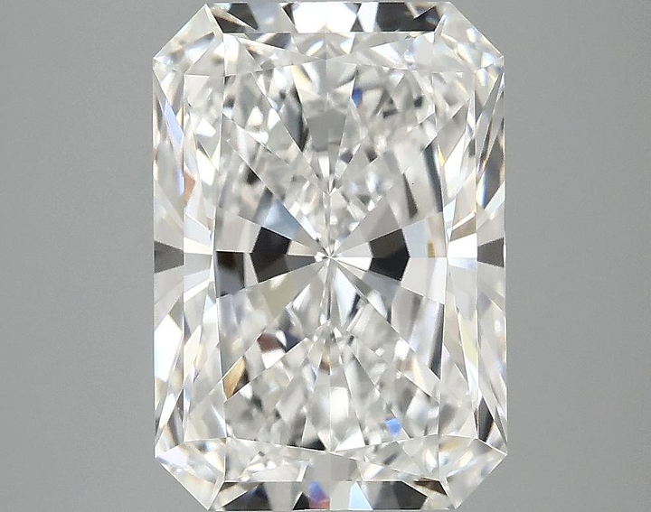 4.1 Carat Radiant Shaped Ideal Cut VVS2 IGI Certified Lab Grown Diamond