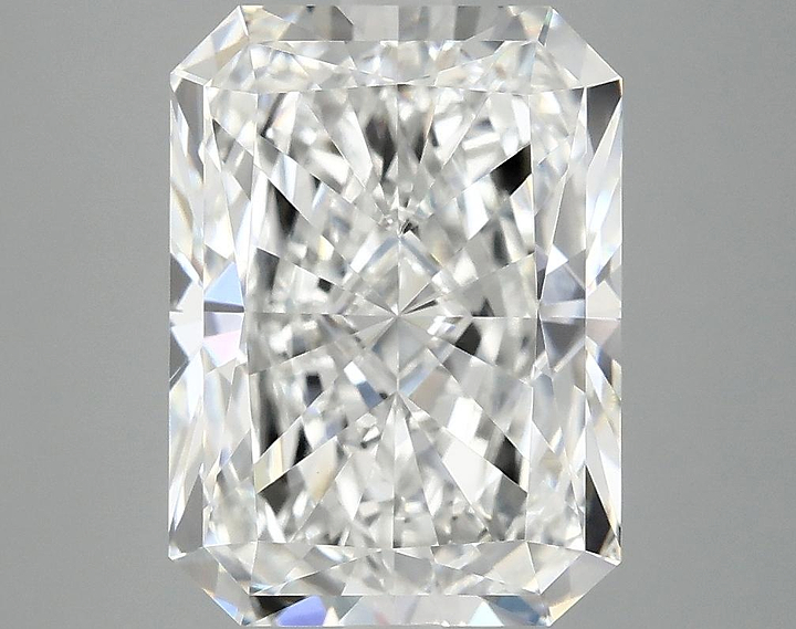 4.9 Carat Radiant Shaped Excellent Cut VVS2 IGI Certified Lab Grown Diamond