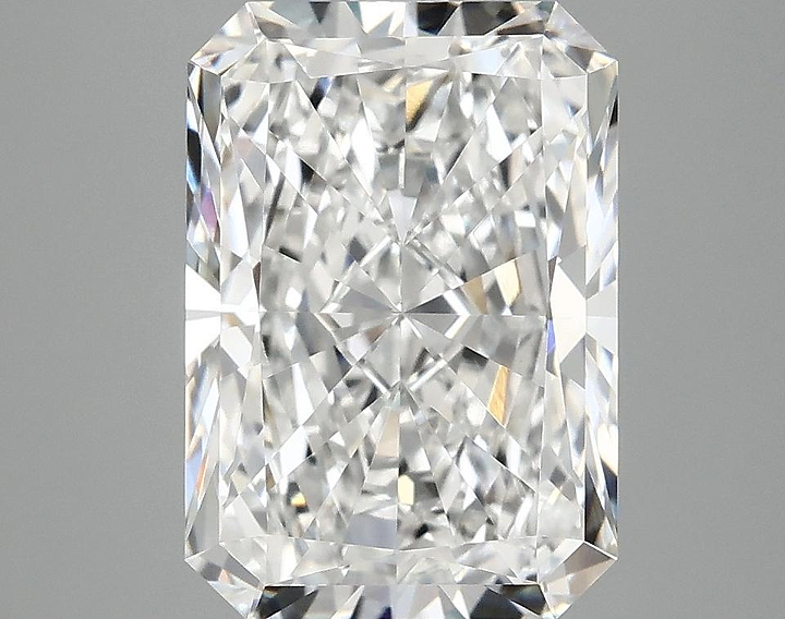4.07 Carat Radiant Shaped Ideal Cut VVS2 IGI Certified Lab Grown Diamond