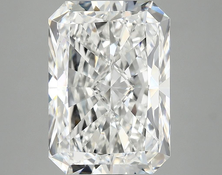 4.99 Carat Radiant Shaped Ideal Cut VVS2 IGI Certified Lab Grown Diamond
